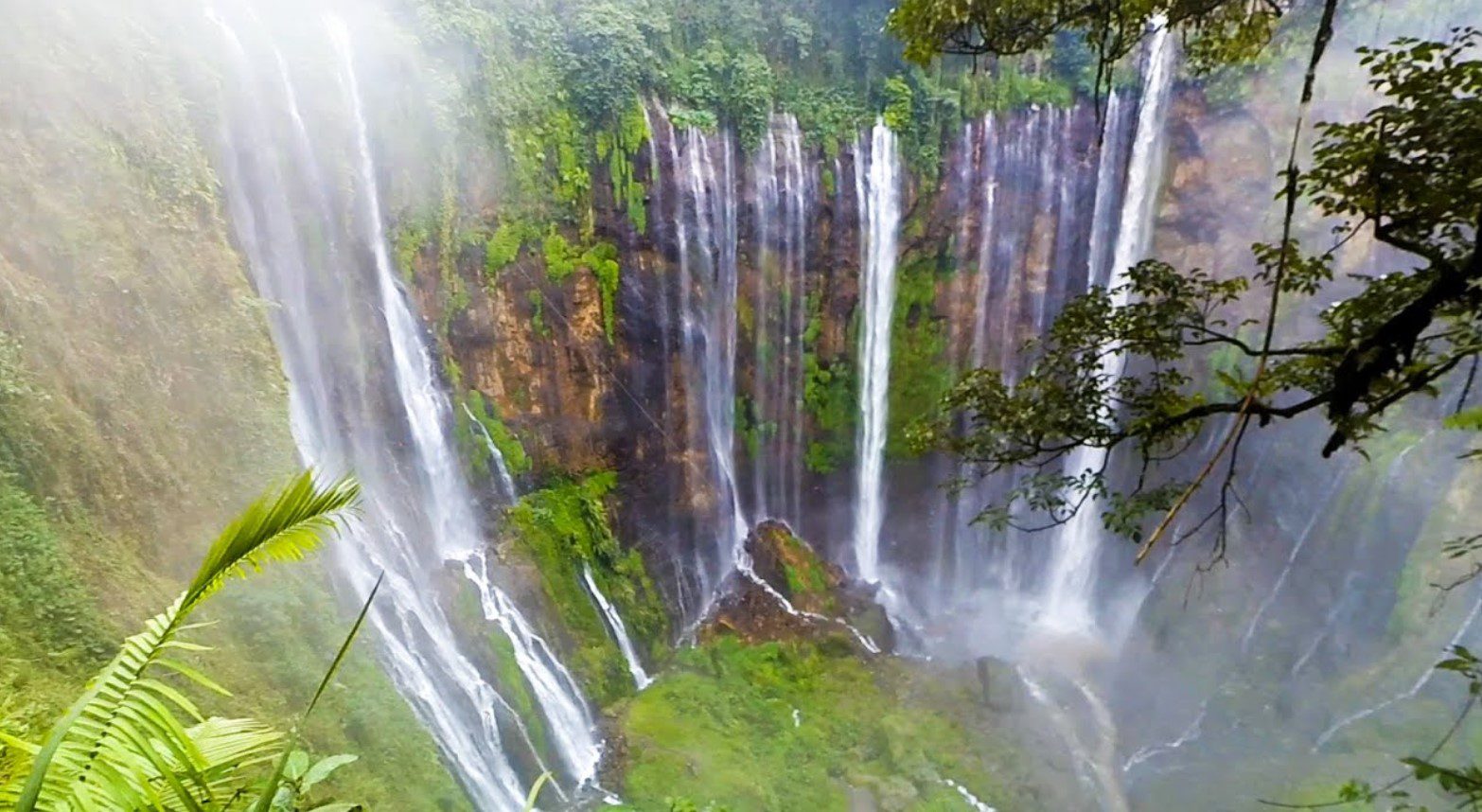 Nature's Showdown: Madakaripura vs Tumpak Sewu Waterfalls