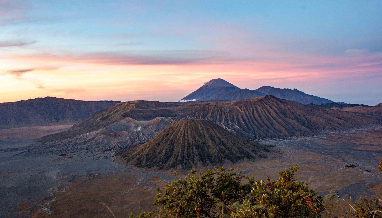 Embark on an Unforgettable Journey: Bromo Ijen Tour Essentials