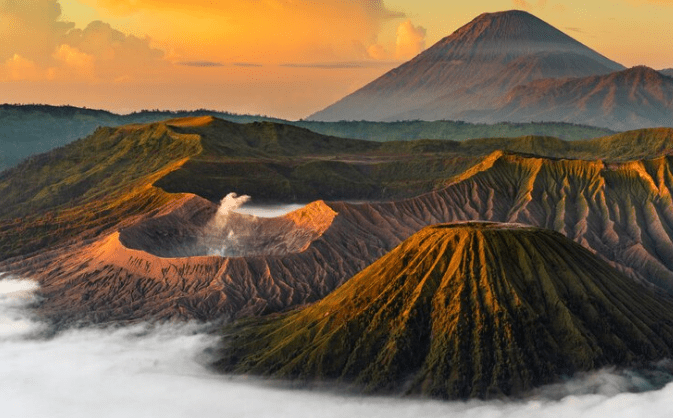 Bromo sea of sand eruption, nature's spectacle!
